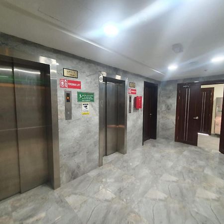 Terminal Inn Old Airport Hotel & Apartment โดฮา ภายนอก รูปภาพ