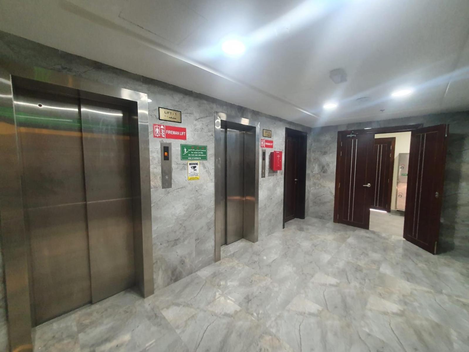 Terminal Inn Old Airport Hotel & Apartment โดฮา ภายนอก รูปภาพ