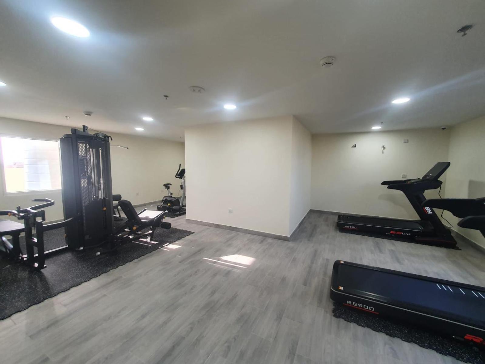 Terminal Inn Old Airport Hotel & Apartment โดฮา ภายนอก รูปภาพ